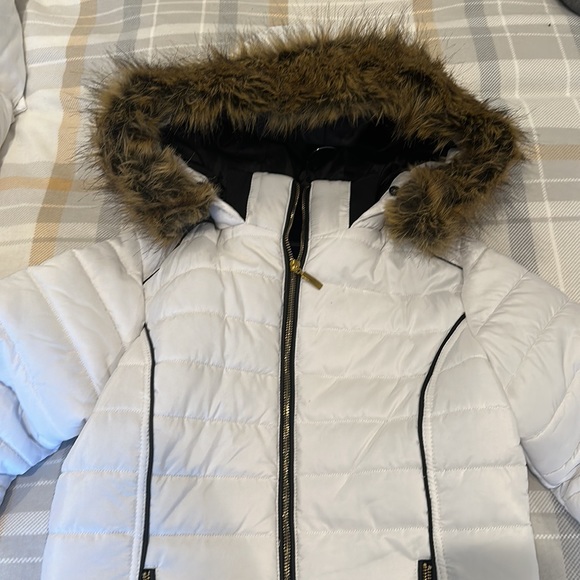 White Puffer Coat - Picture 3 of 4